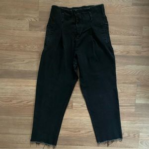 👉Forever 21 Soft Stretch High Waist Distressed Jeans